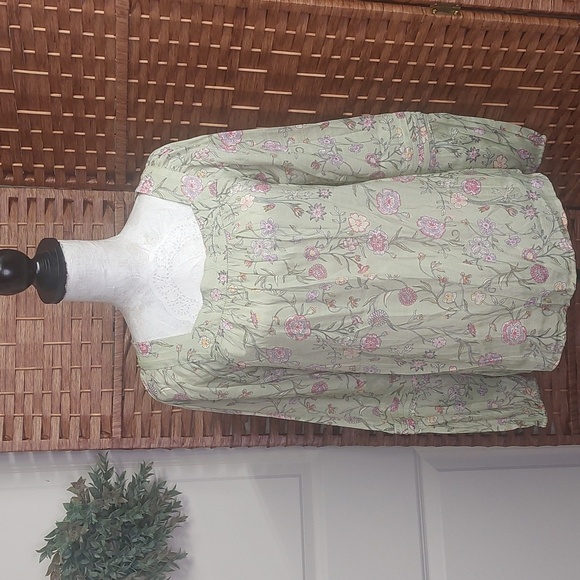 Lauren Conrad Spring Blouse Rayon Medium - Picture 6 of 11